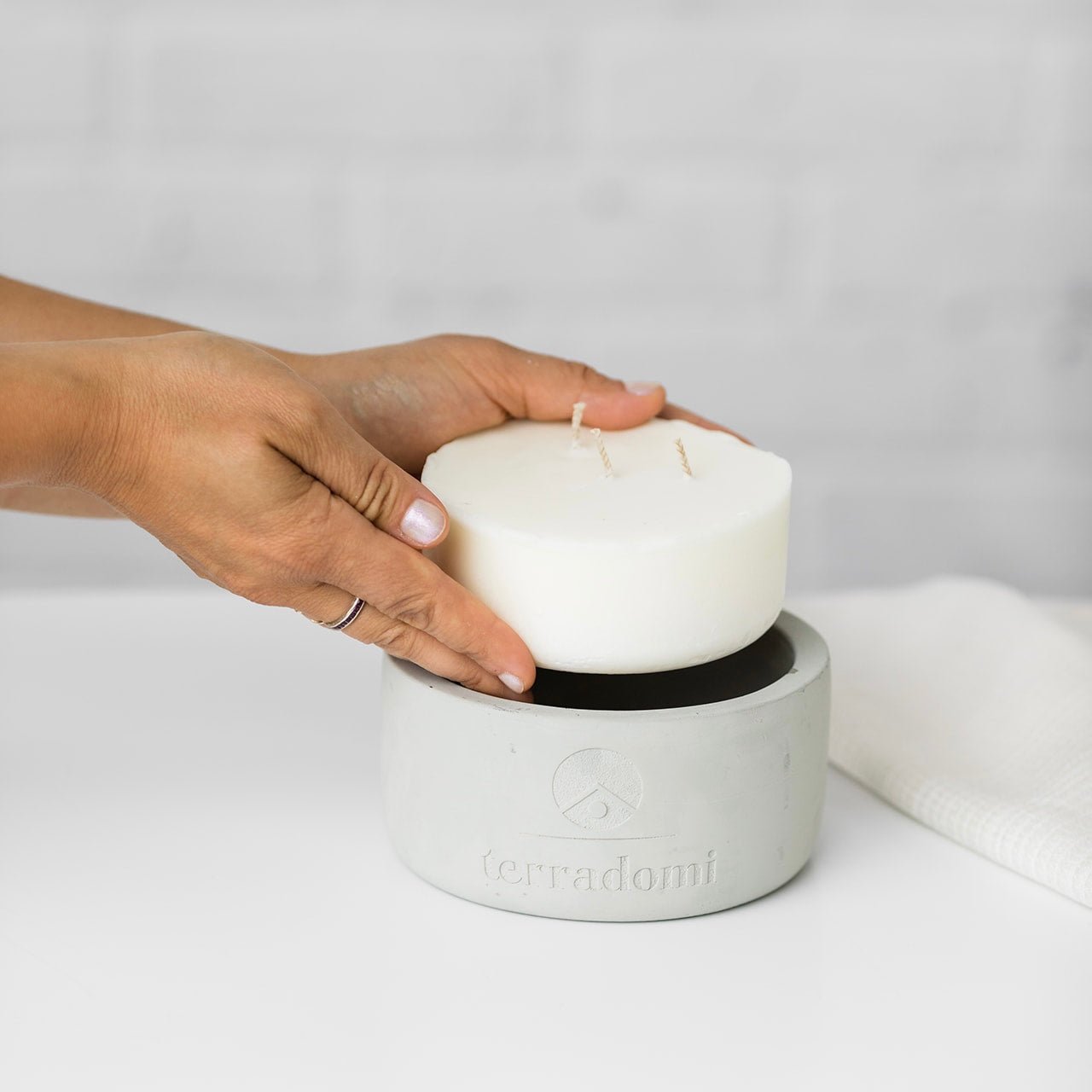 Light Floral Candle Scents | Hand Poured In Toronto – Terradomi Candle ...