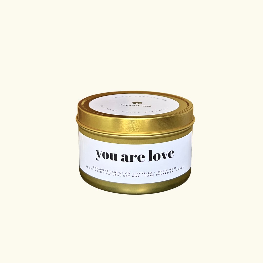 terradomi candle co-toronto-vanilla white musk scented soy candle